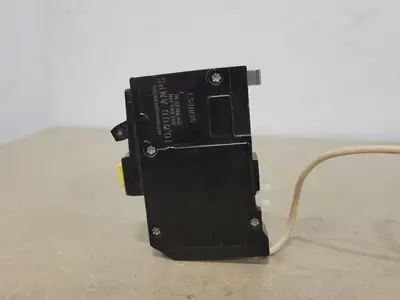 USED SQUARE D QOB115