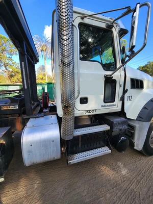 Used 2016 MACK GU713 GRANITE Garbage trucks Florida US | Proxy Equipment #1381955