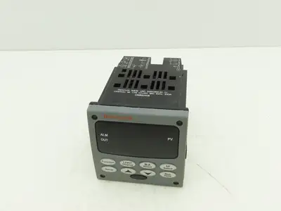 Honeywell UDC2500 Digital Temperature Controller DC2501-E0-0L00-200-00000-00-0