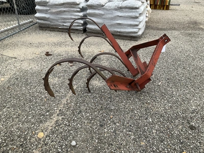 Used _UNKNOWN_ CULTIVATOR 6 SPRING STEEL SHANKS Cultivators Michigan US | Miedema Asset Management Group #1760390