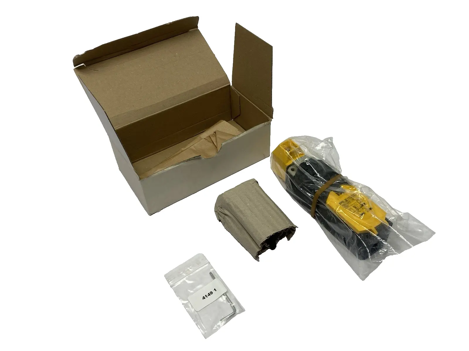 USED PILZ INTERLOCK SAFETY SWITCH 570001