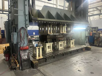 CLEARING PS-250-200 Spotting Press | Machinery For Sale (3)