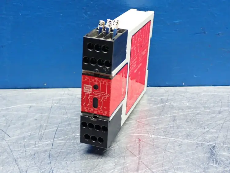 Used BANNER ESFA9AA Relays & Switches Ohio US | HGR 24 #1149558