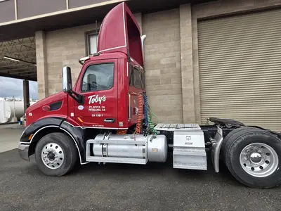 Used 2017 PETERBILT 579 Tractors & Trailers California US | Ben Kaplan Equipment #1181323