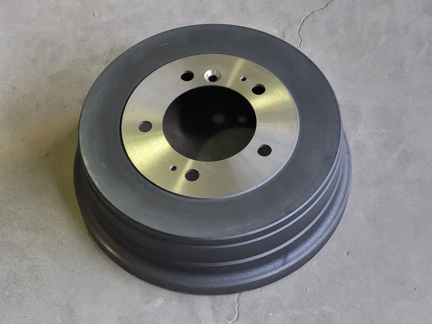 NEW TOYOTA 42431-60250
