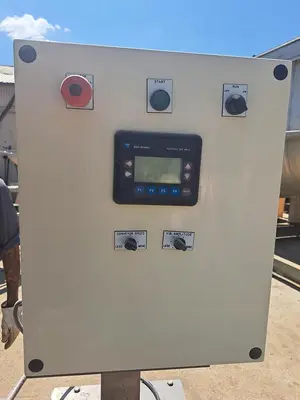 USED 2005 AMS A-400