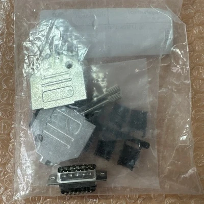 NEW Amphenol 4V20203C L717DA15PST3