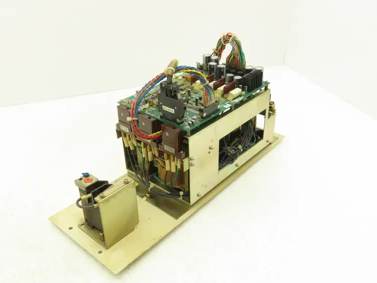 Used YAMAZAKI MAZAK _UNKNOWN_ Servo Drives Indiana US | Arrow Industrial #908121