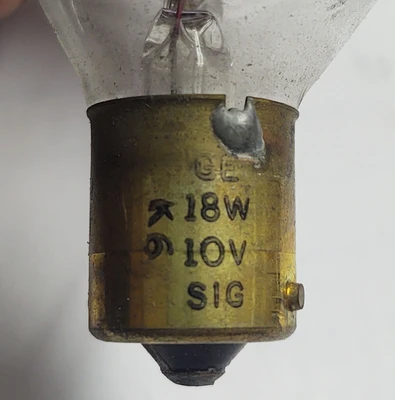 Railroad Crossing 10 VDC Light Bulb GE with Cast Aluminum Bracket Twist Lock