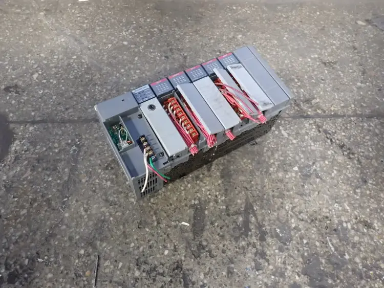 Used ALLEN BRADLEY 1746P1 Power Supplies | HGR 24 #738741