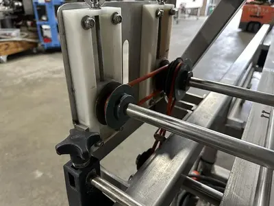 Berry Volumetric Clamshell Filler