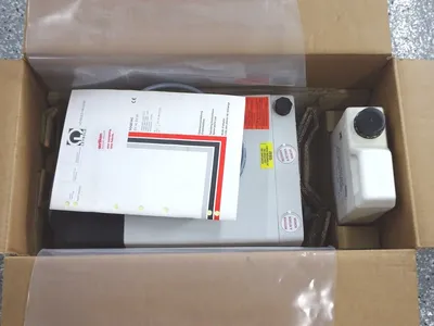 NEW LEYBOLD SV16-1090141 4101-3004 VACUUM PUMP