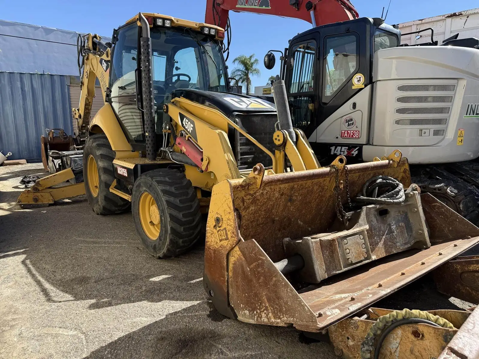 USED 2014 CATERPILLAR 450F
