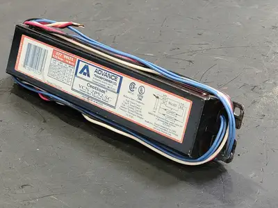 USED ADVANCE TRANFORMER CO VCN-2P32-SC