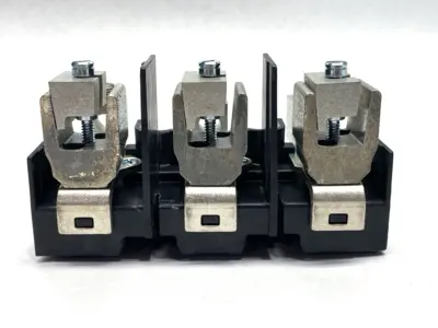 New | in-Stock Allen-Bradley Ser. A Fuse Block 3-Pole 600V 100A Fuse Accessories Michigan US | Maverick Industrial Sales #1400862