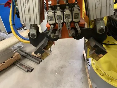 Used 2012 HYUNDIA MODEL HX400 400KG X 2573MM H REACH WITH HI5-N80U CONTROLLER _UNKNOWN_ Robots | Harbor Machinery Inc. #1283290