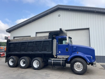 Used 2000 KENWORTH T800 TRI-AXLE DUMP TRUCK Dump trucks Michigan US | Miedema Asset Management Group #1436985