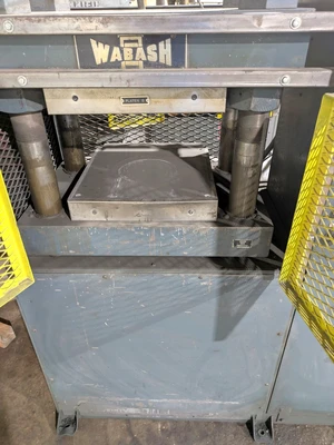 Used WABASH WABASH 100-1515-2TM PRESS Hydraulic Presses Michigan US | Alma Machinery #1424488
