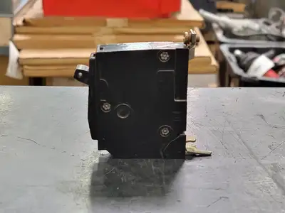 USED SQUARE D QOB130