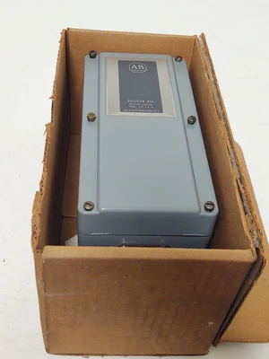 NEW Allen-Bradley 836-C2J