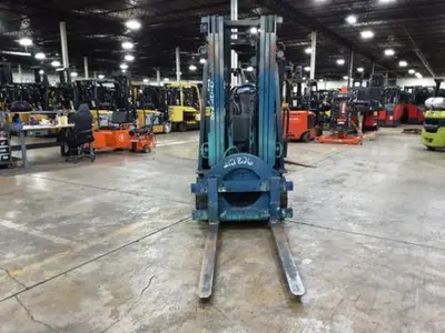 USED 2022 RAYMOND 4750C50S