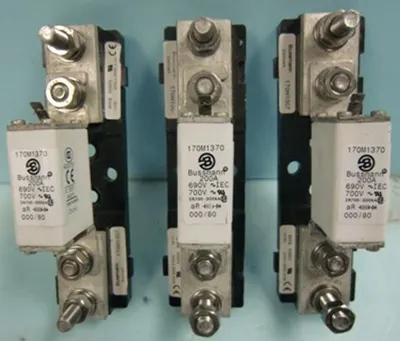 QTY. 3. BUSSMANN 170H1007 400A 1000V 00/80 200KA R...