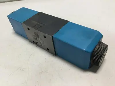USED VICKERS DG4V3SOCMUH560