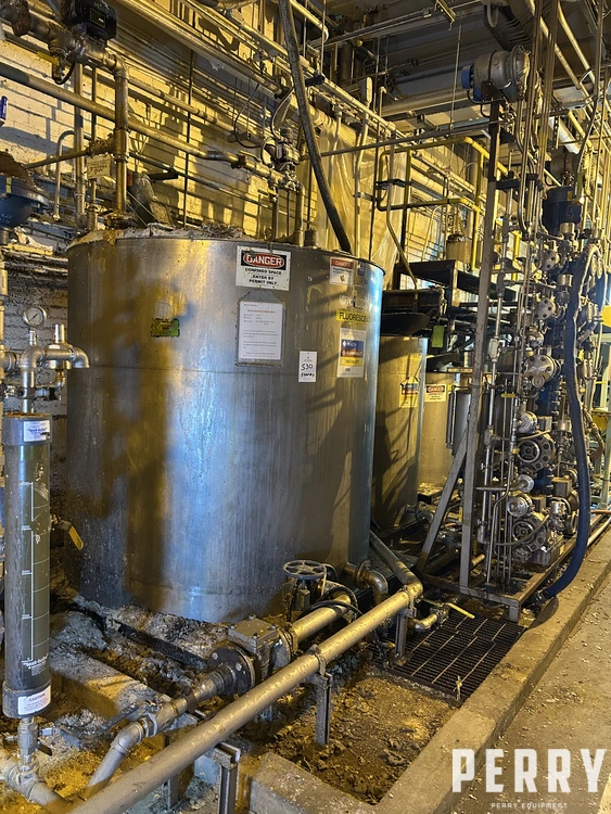 STAINLESS STEEL MIX TANK 600 GALLON Stainless Steel Tanks | Perry Equipment