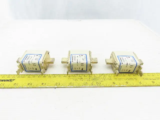 Ferraz Shawmut Z330210 Fuse 690VAC 40A 3 In Box