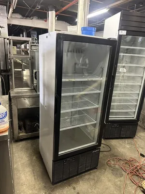 174-0214 Habco SE-12 Single Glass Door Self Contained Cooler