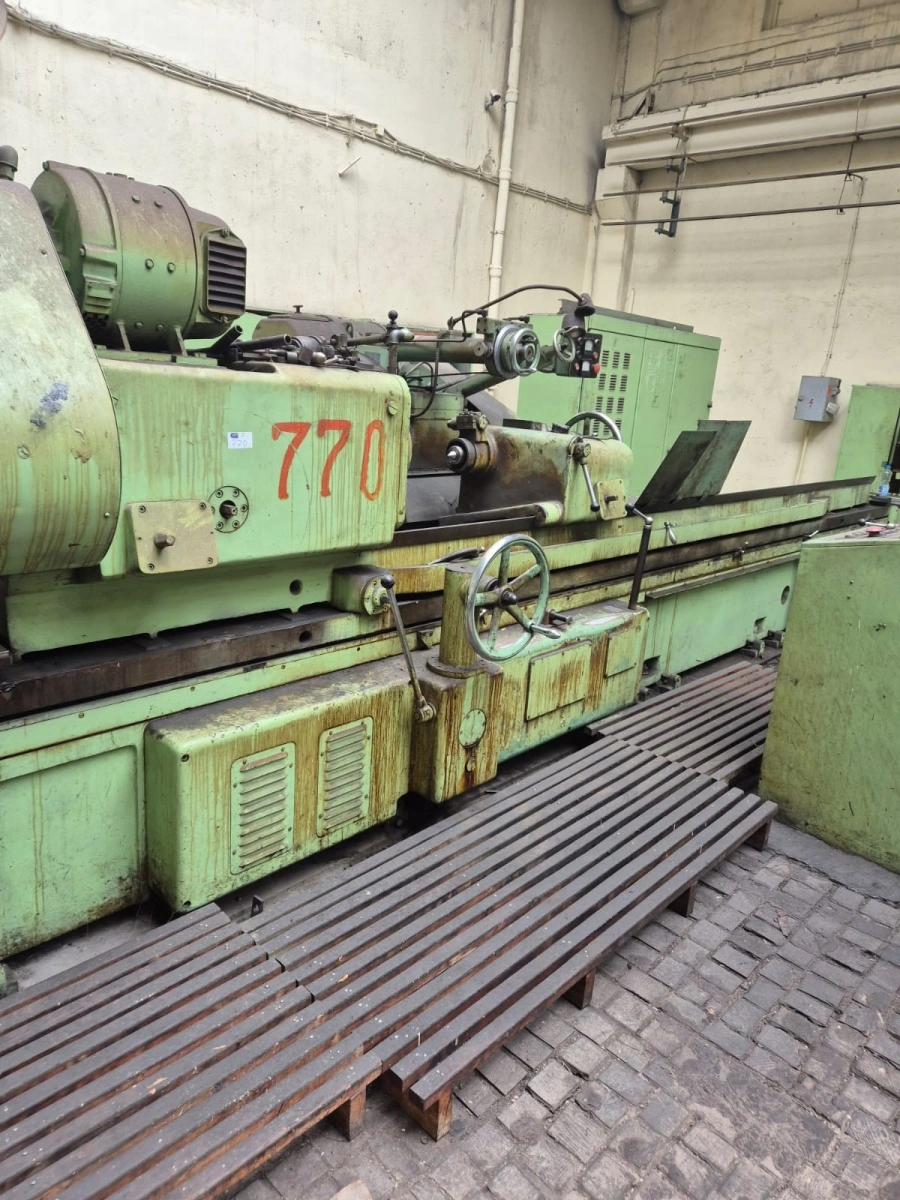 HARKOV Cylindrical Grinder, in working order, visible under power upon pre-agreement, POA