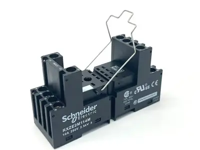 Used Schneider Electric RXM4AB2BD,RXZE2M114M,RXM040W Relays & Switches Michigan US | Maverick Industrial Sales #1401668