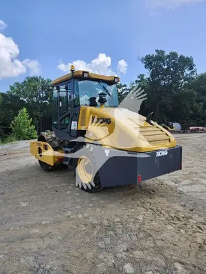 USED 2022 XCMG CV83PDU