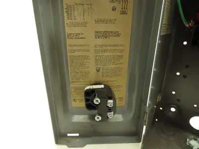 Square D HU361EI Safety Disconnect Snap Switch 30A 600V 3-Pole