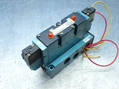 4pcs Pneumatic/hydraulic Lot. Mac, Yuken, Norgren