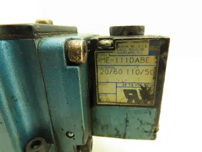 MAC 6521B-211-PM-111DA Pneumatic Double Solenoid Valve 4/2-Pos 120V w/Sub-Base