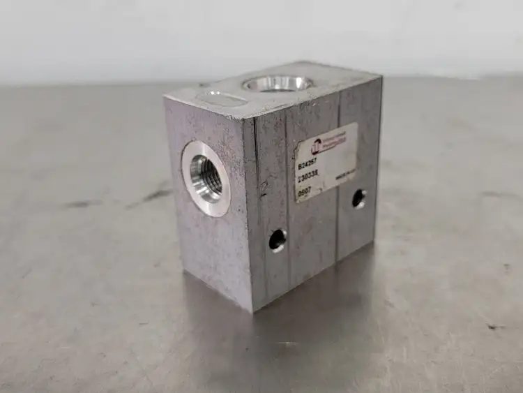 Used INTEGRATED HYDRAULICS B24257 Parts (Hydraulics and Pneumatics) British Columbia CA | Lenmark #266442