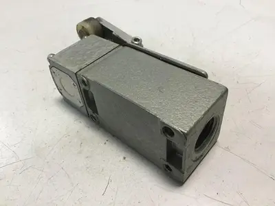 USED TELEMECANIQUE C2JK05