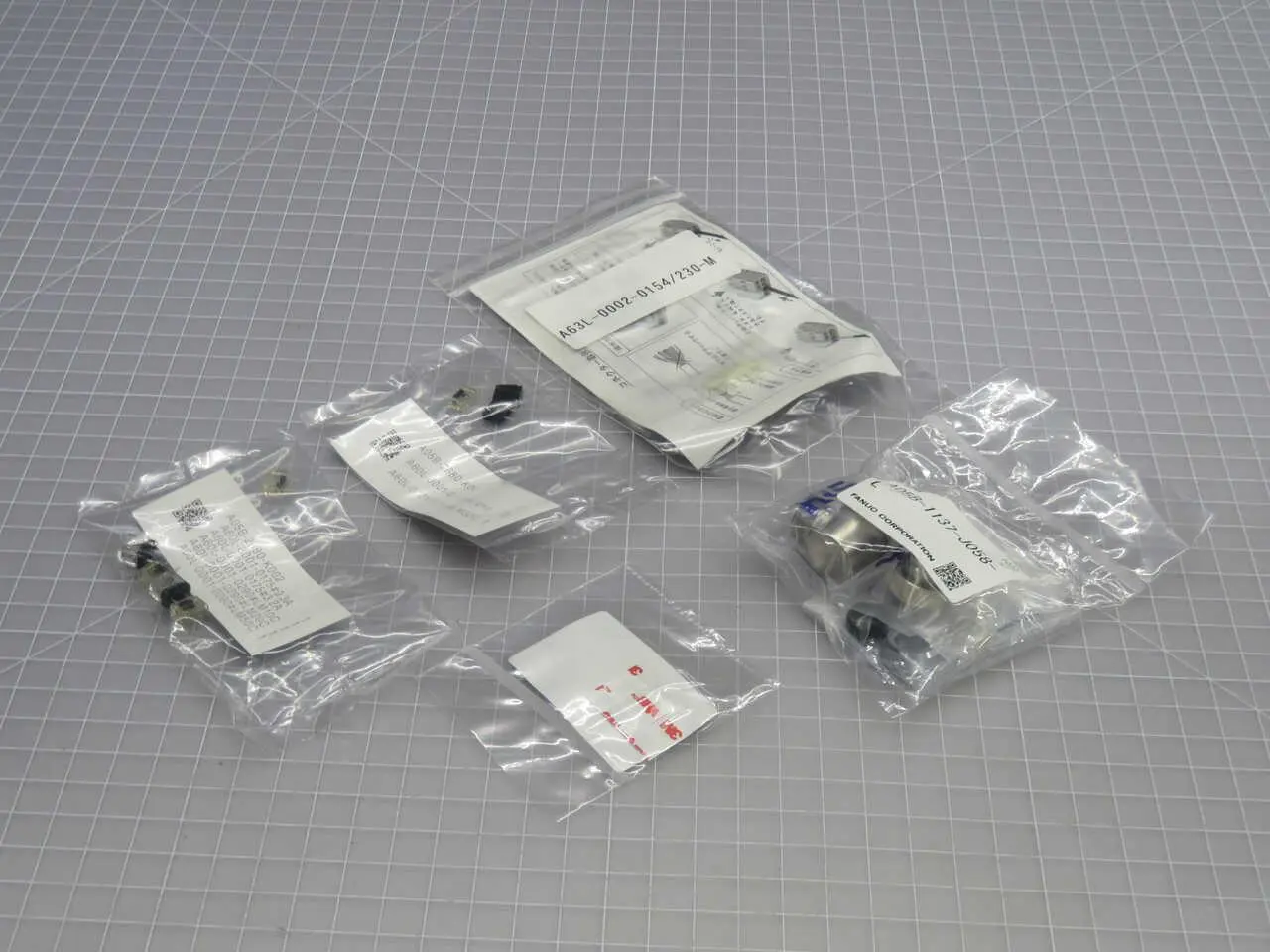 Used FANUC A05B-1137-J058-L Bus Bars & Plugs Texas US | Aucto #1454569