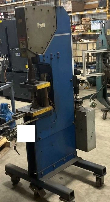 Used 2006 BTM BTM  PRESS Air Presses | Alma Machinery #899372
