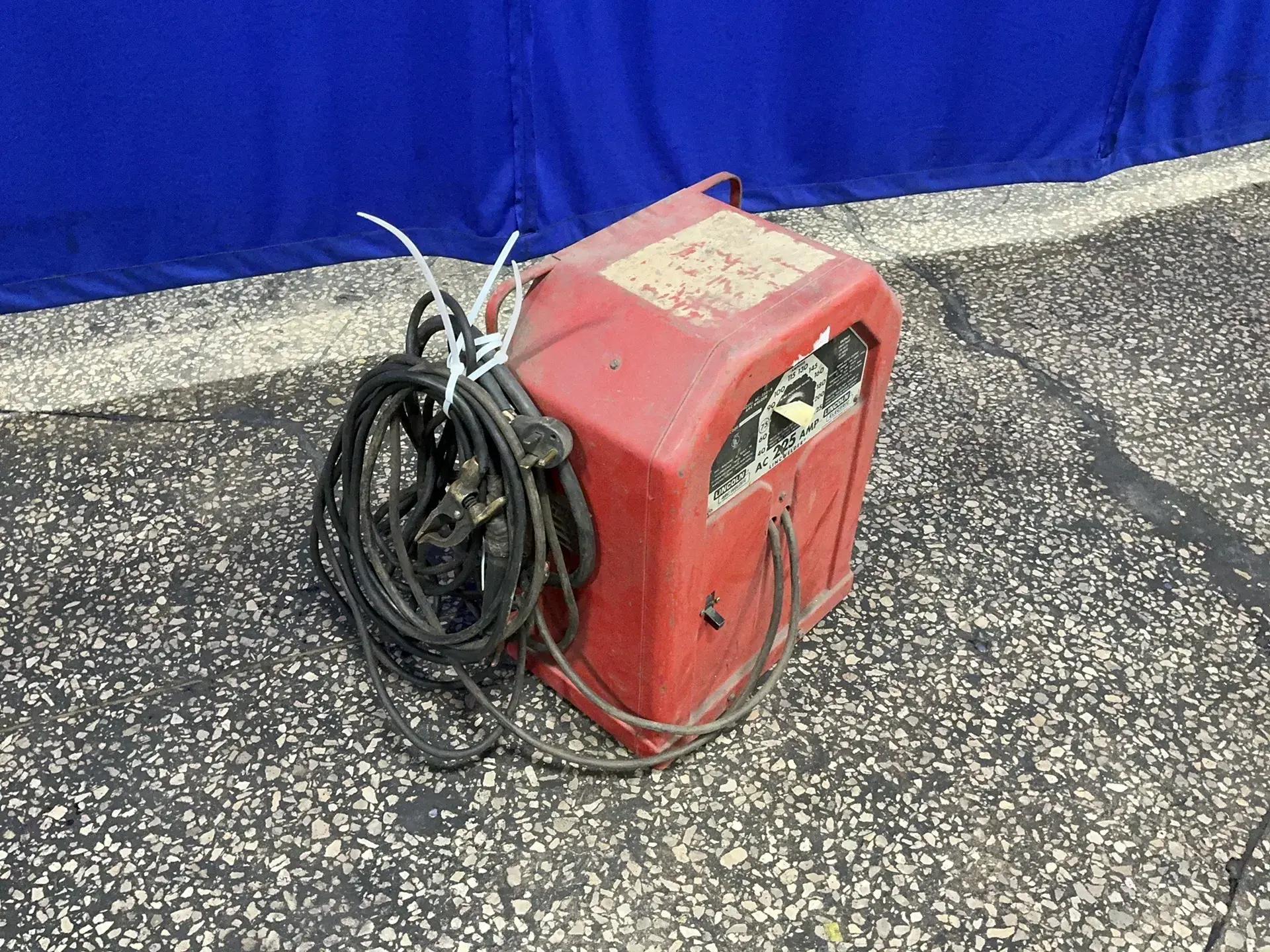 Used LINCOLN ELECTRIC AC2255 ARC WELDER Welding Machinery (Other) Ohio US | HGR 24 #1311025