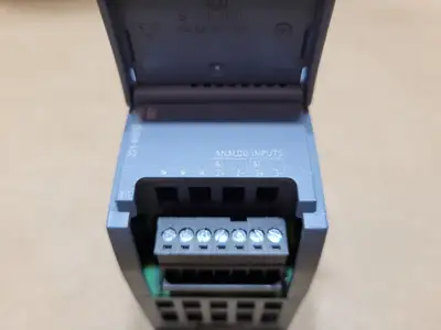 USED SIEMENS 6ES7231-4HD32-0XB0