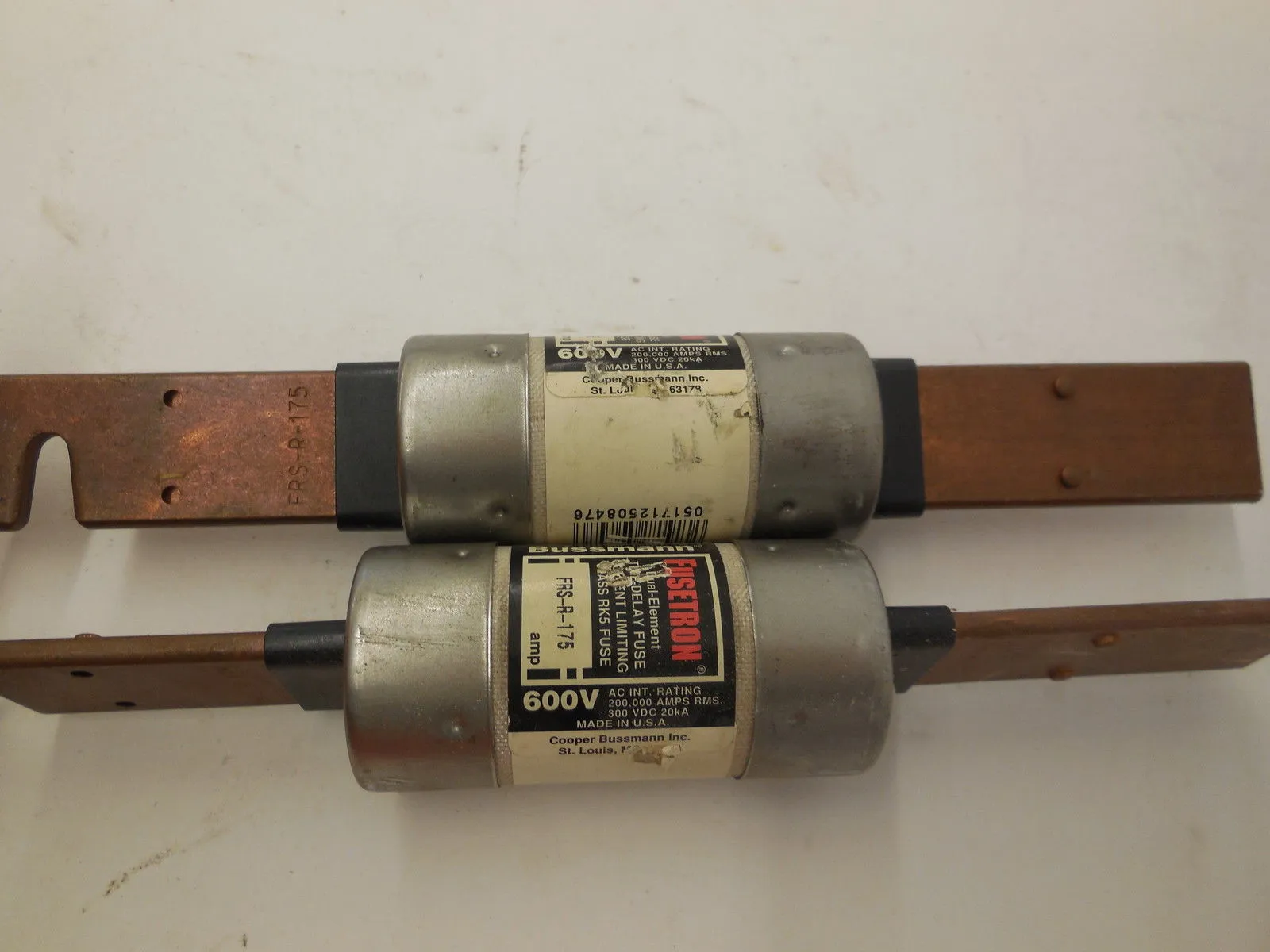 2 NEW BUSSMANN FRS-R-175 FUSE FRSR175