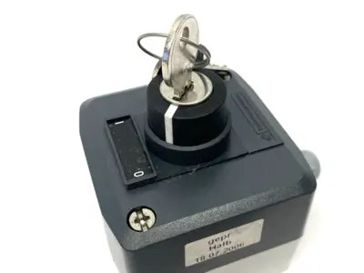 Used Knapp Switch H.M. Keyed Switch, Plastic Enclosure, CABLE CUT Switch Parts Michigan US | Maverick Industrial Sales #1401249