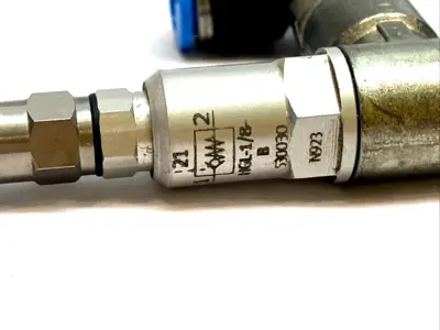 USED FESTO B PILOTED NON RETURN VALVE G1/8 530030 LOT OF 2
