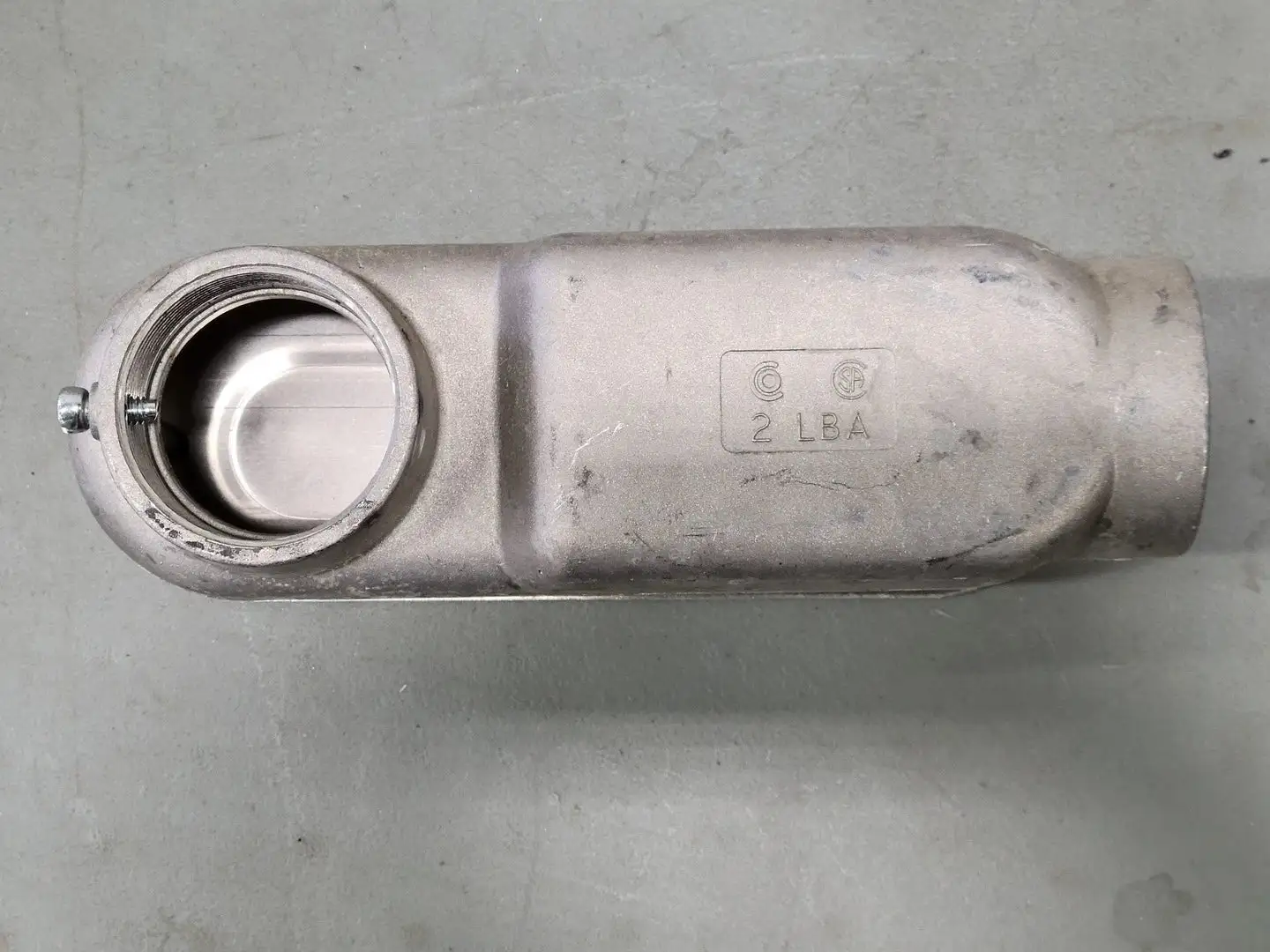 USED THOMAS & BETTS LBA-2