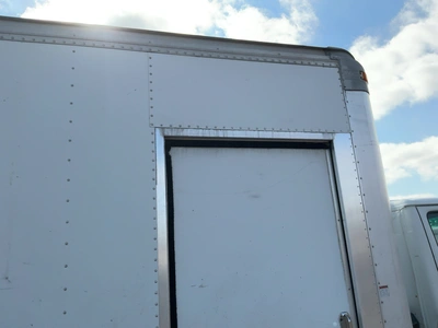 Used 2007 ISUZU 18' Box trucks Michigan US | Miedema Asset Management Group #1579183