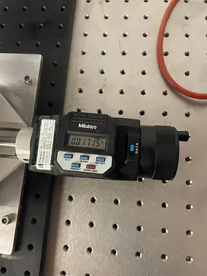 MITUTOYO MICROSCOPE WITH DIGITAL MICROMETERS (THORLABS TABLE SOLD SEPARATE)