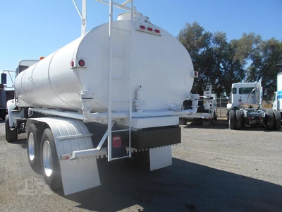 Used 2003 OSHKOSH C2056 Water Trucks Arizona US | Tuscon Trux & Equipment Sales #1546054