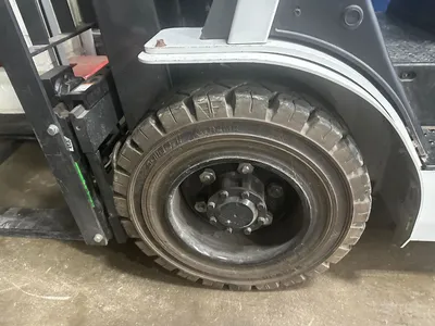 2024 UNICARRIERS MUG1F2A30LV Forklift Trucks | Great American Equipment Company (10)